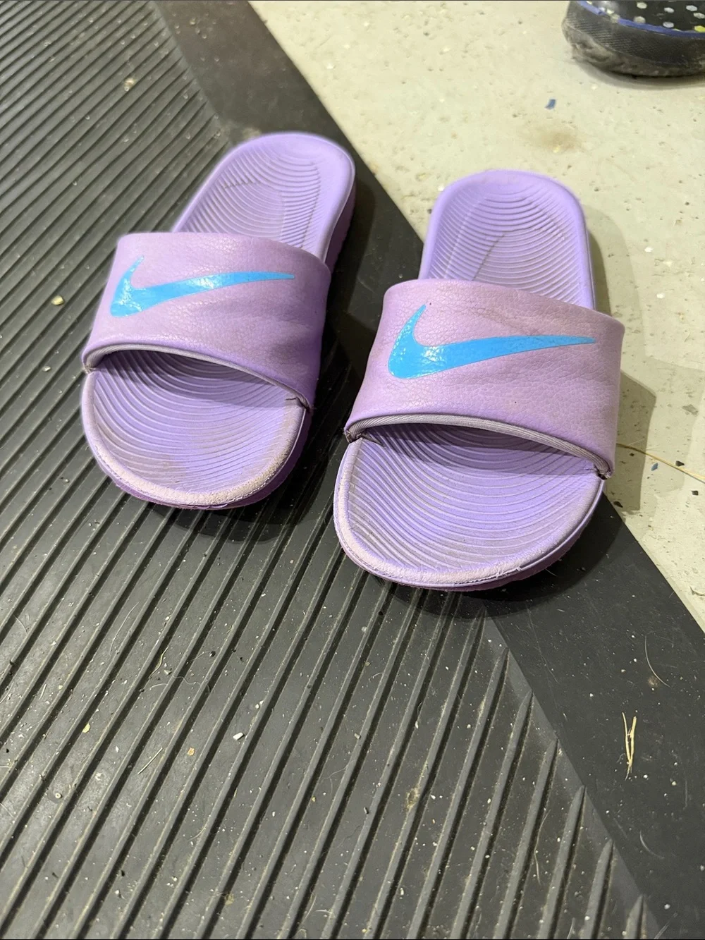Nike Kids Lavender Slide Sandals with Teal Swoosh